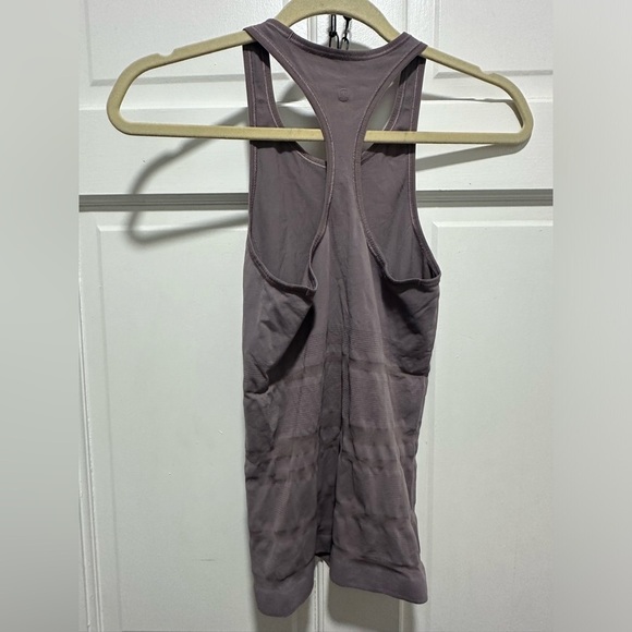 Lululemon Gleam and Glow Tank Frosted Mulberry Size 2/4 Size Small - Picture 4 of 5